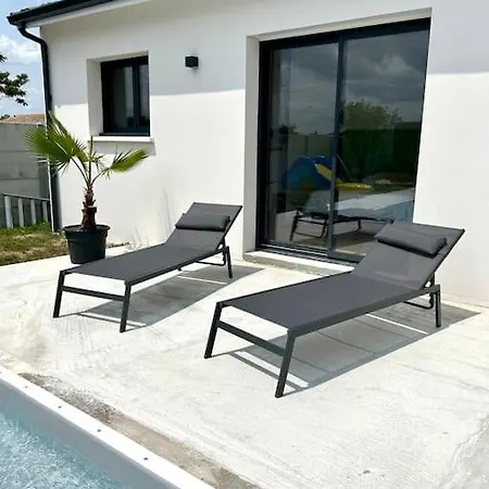 Studio Isana - Avec Piscine Ambares-et-Lagrave