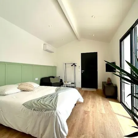 Studio Isana - Avec Piscine Holiday home Ambares-et-Lagrave