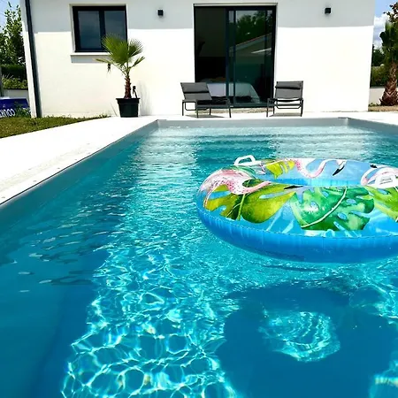 Studio Isana - Avec Piscine Ambares-et-Lagrave