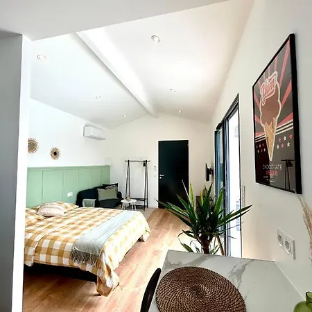 Studio Isana - Avec Piscine Ambares-et-Lagrave